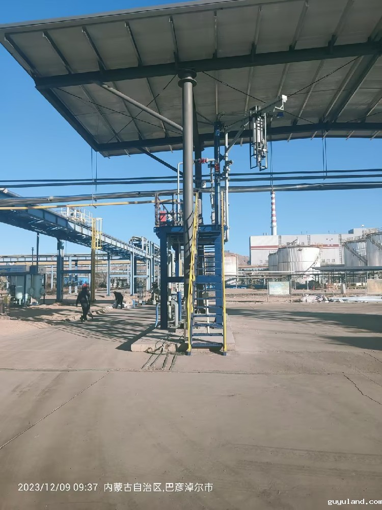 神华巴彦淖尔全自动鹤管.jpg
